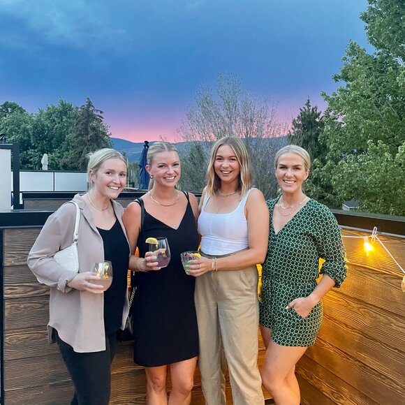 Everlane Chino Pants - Picture 3 of 4